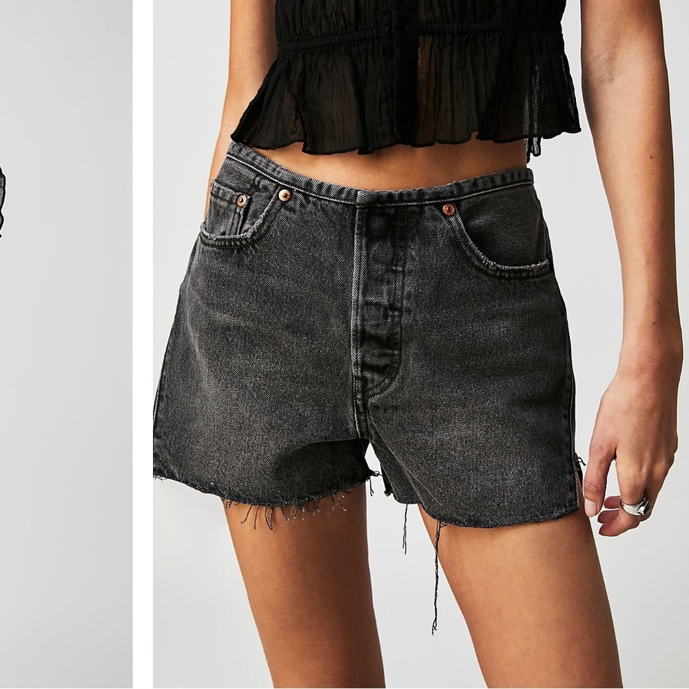 UNWORN TAGS ON Levi’s Free People high rise dark denim shorts
